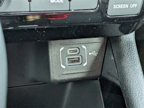 New 2025 Jeep Compass Limited image 28