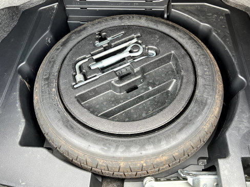 Used 2012 INFINITI G37 x image 31