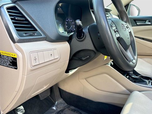 Used 2017 Hyundai Tucson SE image 11