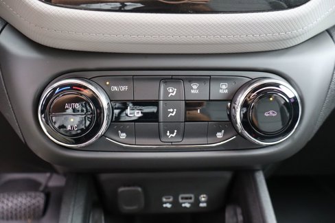 Used 2021 Chevrolet TrailBlazer LT w/ Convenience Package image 19