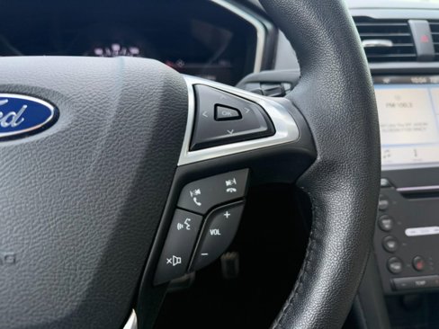 Used 2017 Ford Fusion Titanium image 29