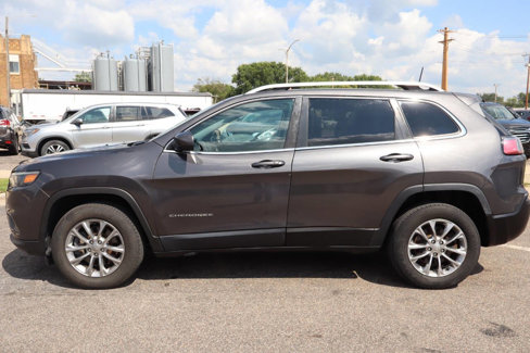 Used 2019 Jeep Cherokee Latitude Plus w/ Cold Weather Group image 4