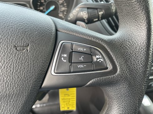 Used 2017 Ford Escape SE image 16