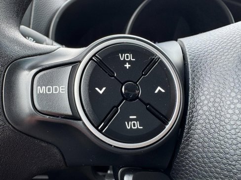 Used 2014 Kia Soul + image 16