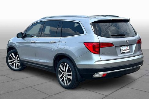 Used 2018 Honda Pilot Touring image 11