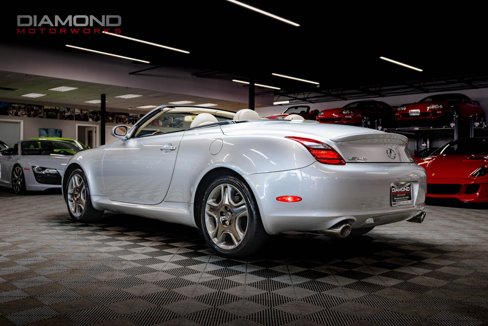 Used 2006 Lexus SC 430 Convertible image 2