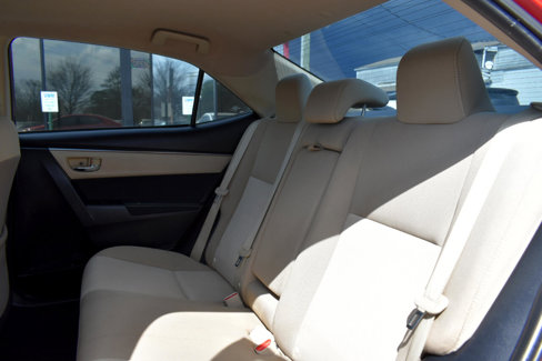 Used 2015 Toyota Corolla LE image 27