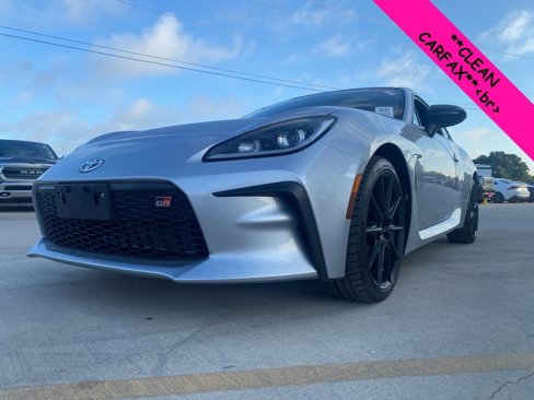 Used 2024 Toyota GR86 Premium image 3