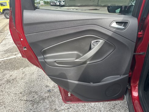 Used 2013 Ford Escape SE image 42
