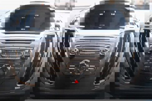 Certified 2018 Ford C-MAX SE image 15