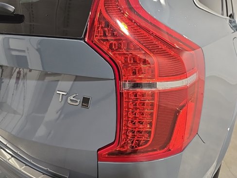 Used 2022 Volvo XC90 T6 Momentum w/ Climate Package image 20