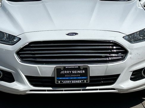 Used 2016 Ford Fusion Titanium image 9