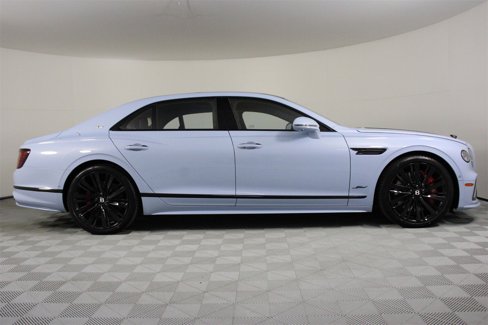 New 2025 Bentley Flying Spur Plug-In Hybrid image 8