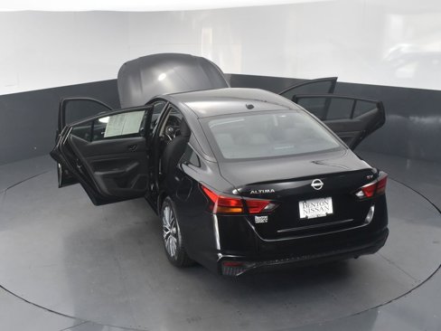 Used 2024 Nissan Altima 2.5 SV image 22