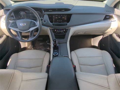 Used 2022 Cadillac XT5 Premium Luxury image 14