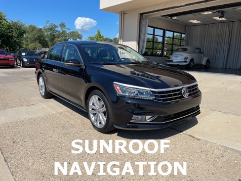 Used 2018 Volkswagen Passat 2.0T SE image 1