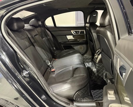 Used 2011 Jaguar XF R image 19