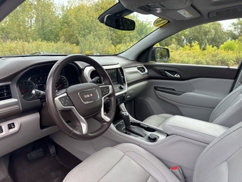 Used 2018 GMC Acadia SLT image 10