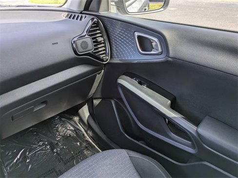 Used 2023 Kia Soul EX image 17