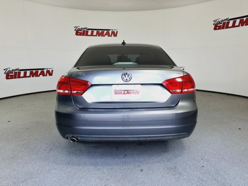 Used 2013 Volkswagen Passat 2.5 SE image 5