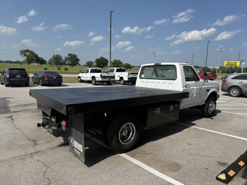 Used 1996 Ford F450 2WD Regular Cab Super Duty image 2
