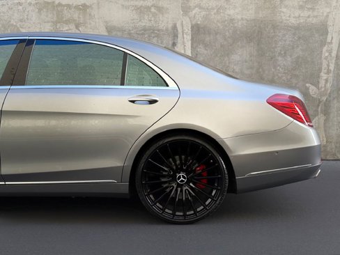 Used 2015 Mercedes-Benz S 550 4MATIC Sedan image 7