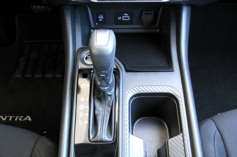 Used 2024 Nissan Sentra S image 15