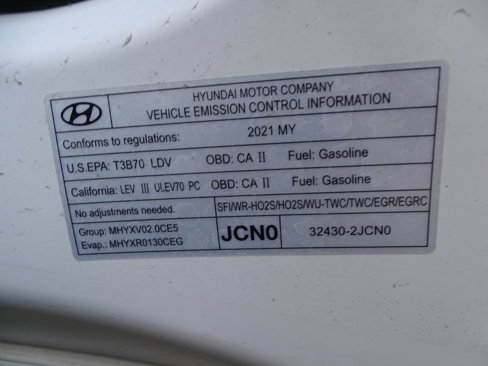 Used 2021 Hyundai Elantra Limited image 7