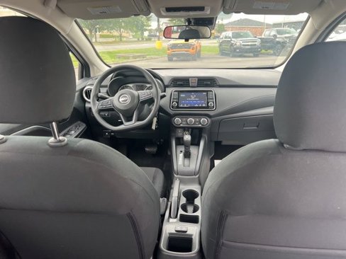 Used 2024 Nissan Versa S w/ S Plus Package image 12