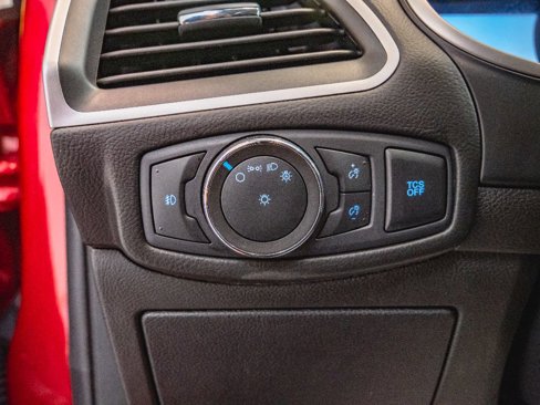 Used 2021 Ford Edge SEL image 19