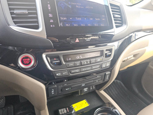 Used 2016 Honda Pilot Touring image 20