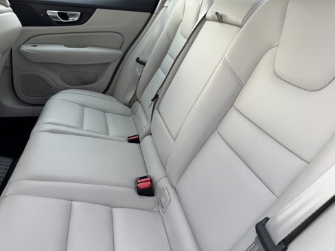 Certified 2024 Volvo S60 T8 Plus image 17