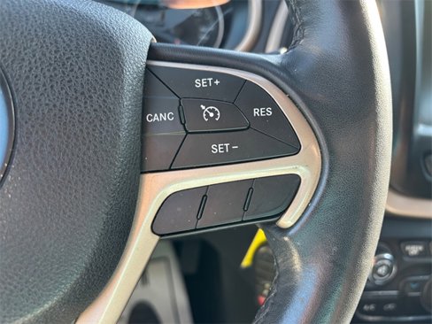 Used 2016 Jeep Cherokee Latitude image 19