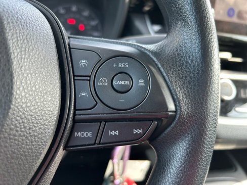Used 2023 Toyota Corolla LE image 16