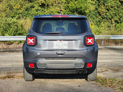 Used 2023 Jeep Renegade Latitude image 19