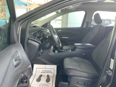 Used 2018 Ford Escape SE image 14
