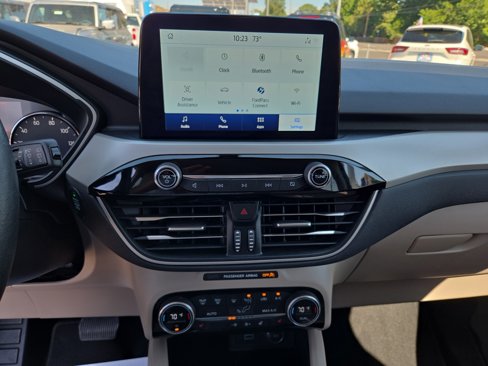 Certified 2021 Ford Escape SEL image 19