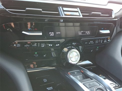 Used 2023 Acura MDX SH-AWD w/ Technology Package image 16