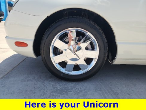 Used 2002 Ford Thunderbird image 12