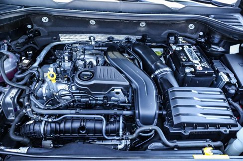 Certified 2022 Volkswagen Taos S image 41