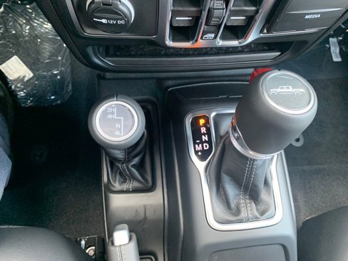 New 2025 Jeep Gladiator Sport image 25