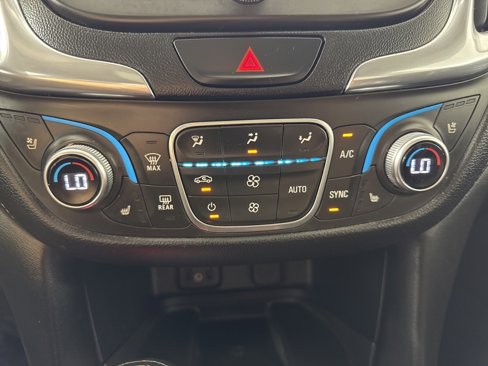 Used 2018 Chevrolet Equinox Premier image 20