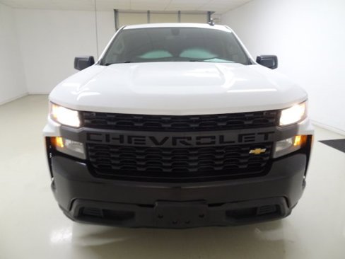 Used 2021 Chevrolet Silverado 1500 W/T w/ WT Fleet Convenience Package image 2