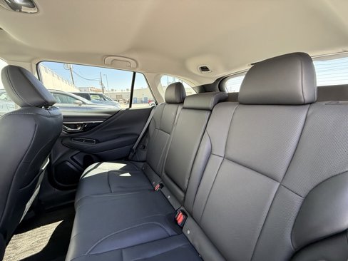 Used 2022 Subaru Outback Limited w/ Popular Package #2 image 8
