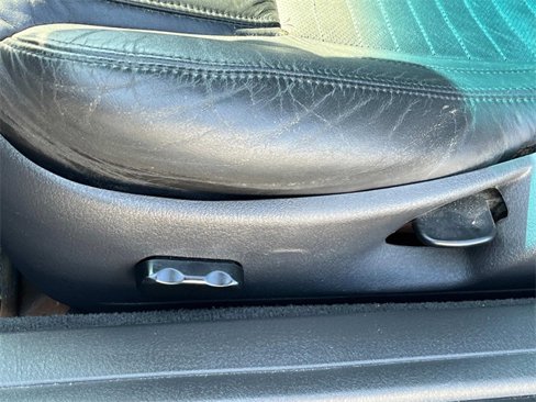 Used 2002 Ford Thunderbird image 16
