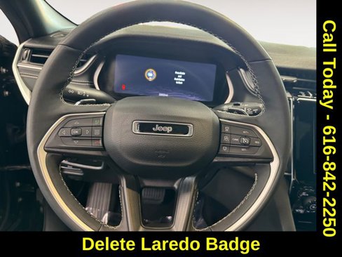 Used 2024 Jeep Grand Cherokee L Altitude image 9