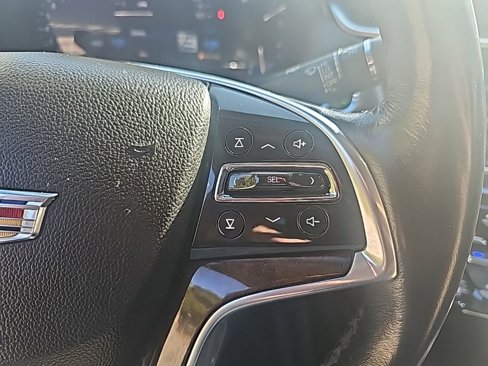 Used 2016 Cadillac XTS Luxury image 27