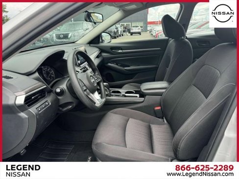 Used 2023 Nissan Altima 2.5 SV image 14