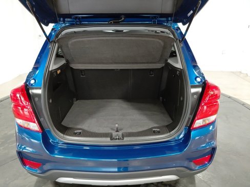 Certified 2020 Chevrolet Trax LT w/ LT Convenience Package image 8