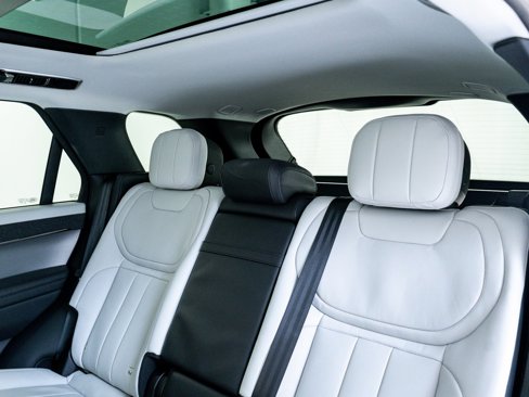 Used 2025 Land Rover Range Rover Sport Dynamic SE image 25